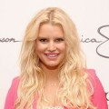 Jessica Simpson Pregnant Jessica Simpson Puts Weight Watchers Program On Hold
