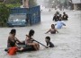 Bangkok still Under Water, 562 Residents Dead