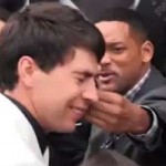 MIB Star Will Smith Slaps A Reporter Trying To Smooch His Lips