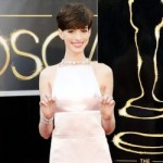 Anne Hathaway Collects Oscar Supporting Actress Award 