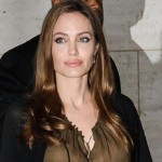 Angelina Jolie Undergoes Double Mastectomy 