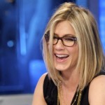 Jennifer Aniston Sports New Hairstyle