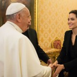 Angeline Jolie Meets Pope Francis After “Unbroken” Screening